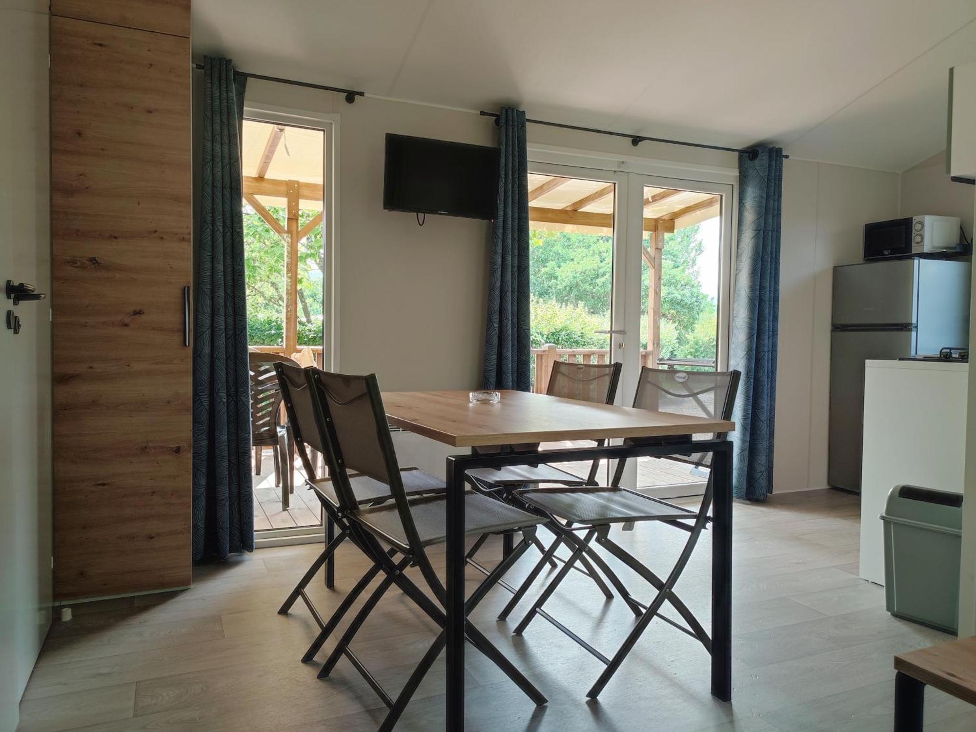 Camping Sites Et Paysages Les Pres Hauts Sisteron Luaran gambar